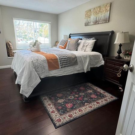 2#Family Suite King Bed Room ชีโนฮิลส์ ภายนอก รูปภาพ