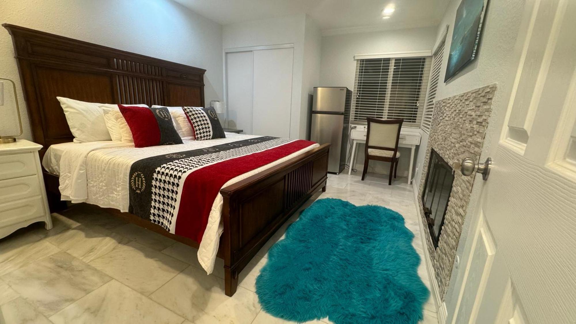 2#Family Suite King Bed Room ชีโนฮิลส์ ภายนอก รูปภาพ