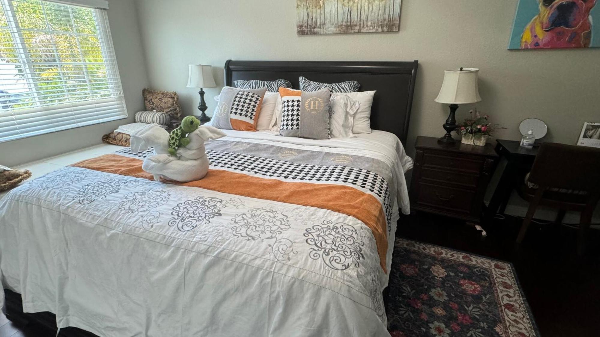 2#Family Suite King Bed Room ชีโนฮิลส์ ภายนอก รูปภาพ